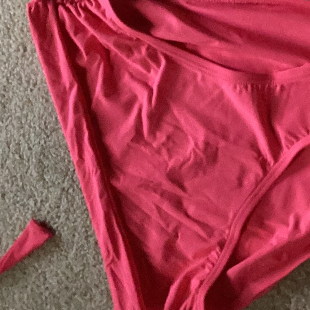 - 2 pc nwt Bra size bikini, 36/38 D And MEDIUM high rise Bottoms COCO REEF